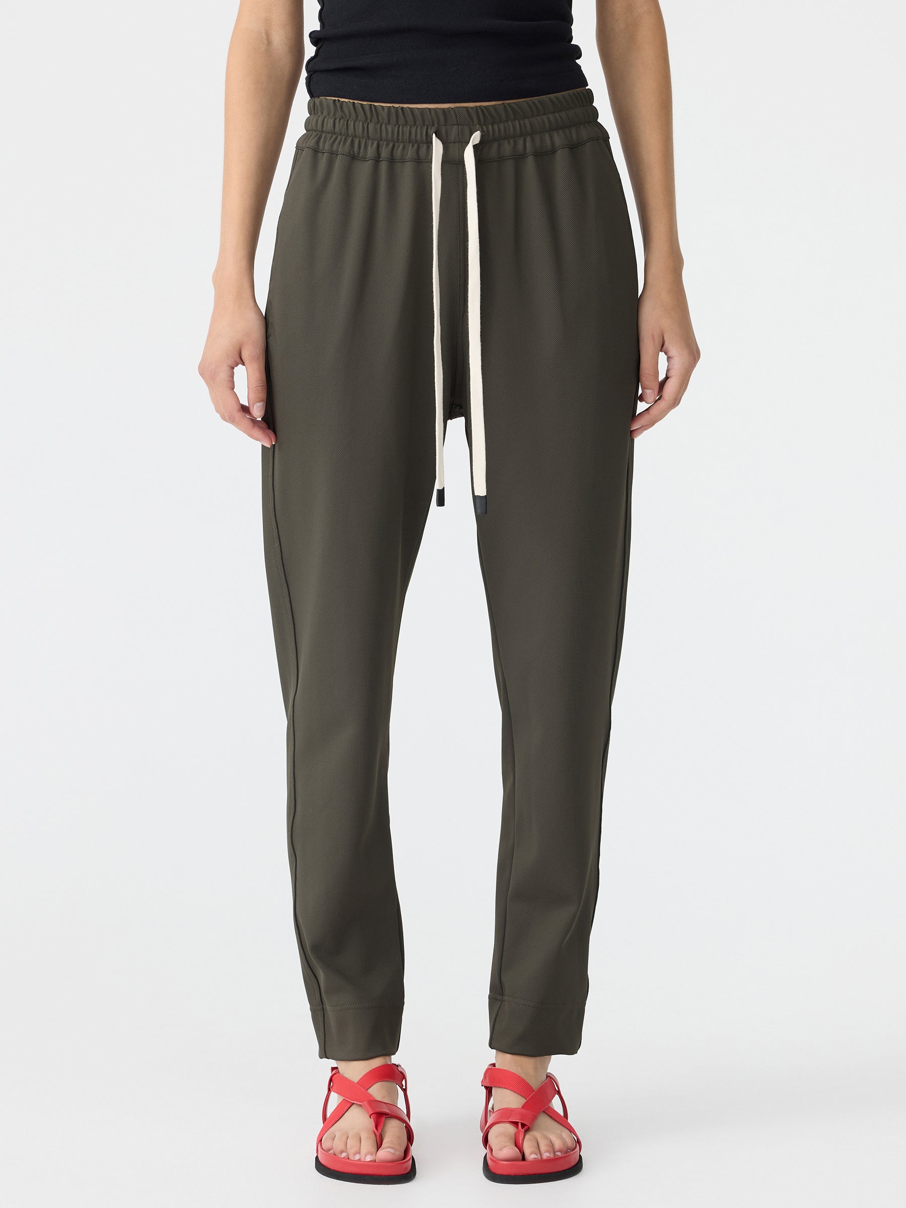 Stretch Twill Tapered Pant in Dark Olive