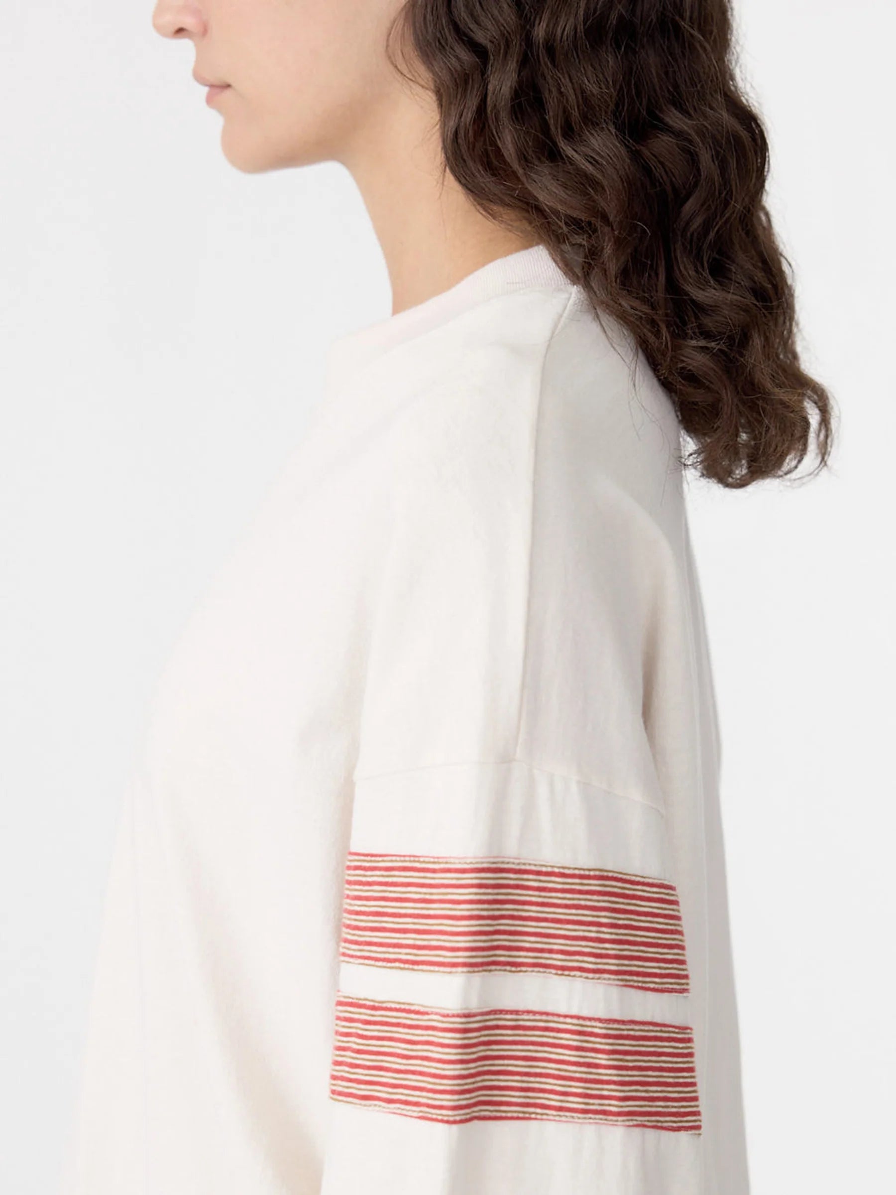 Boxy Rib Insert L/S T-Shirt in Ecru/Red
