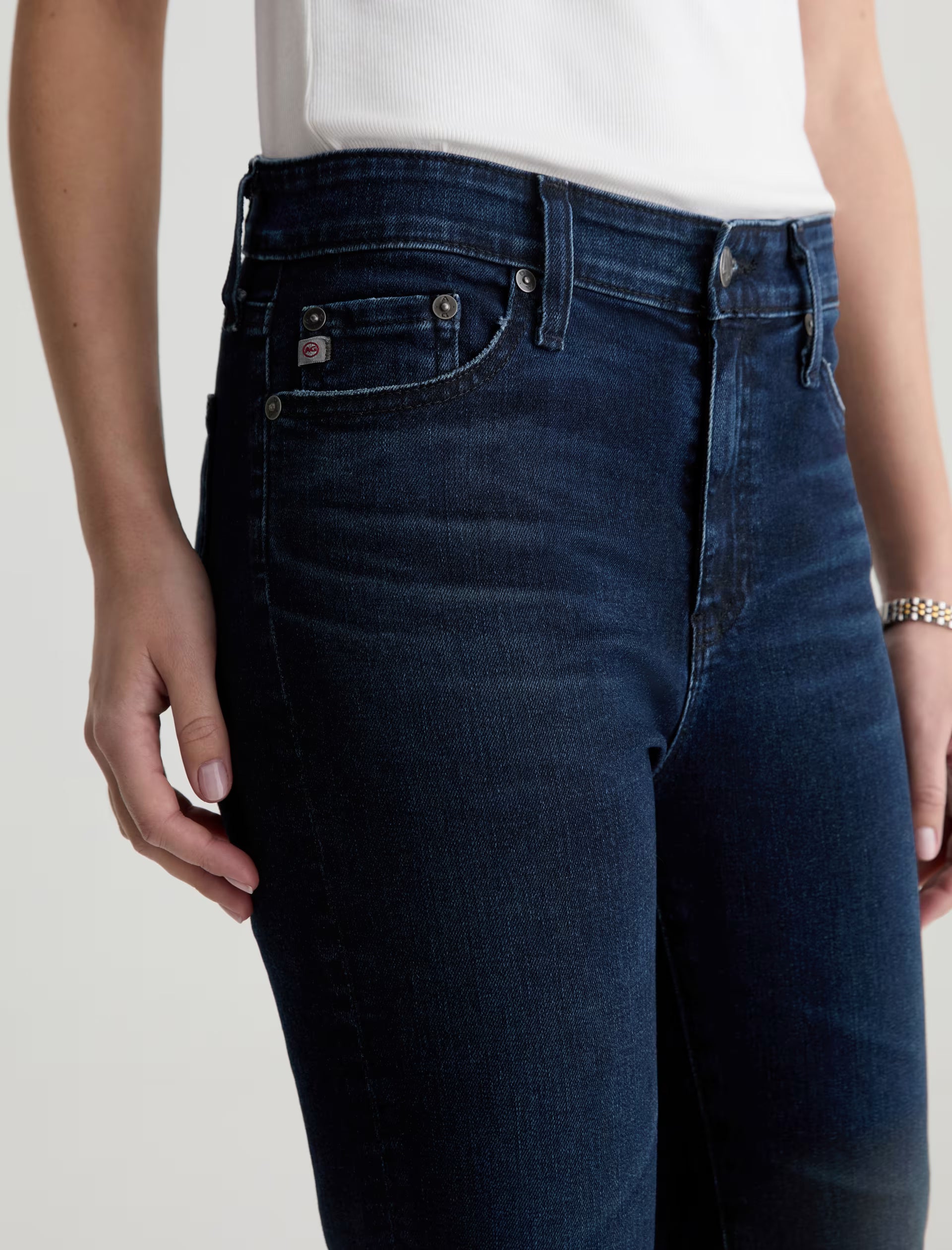 Mari Mid Rise Slim Straight in 3 Years Highrise