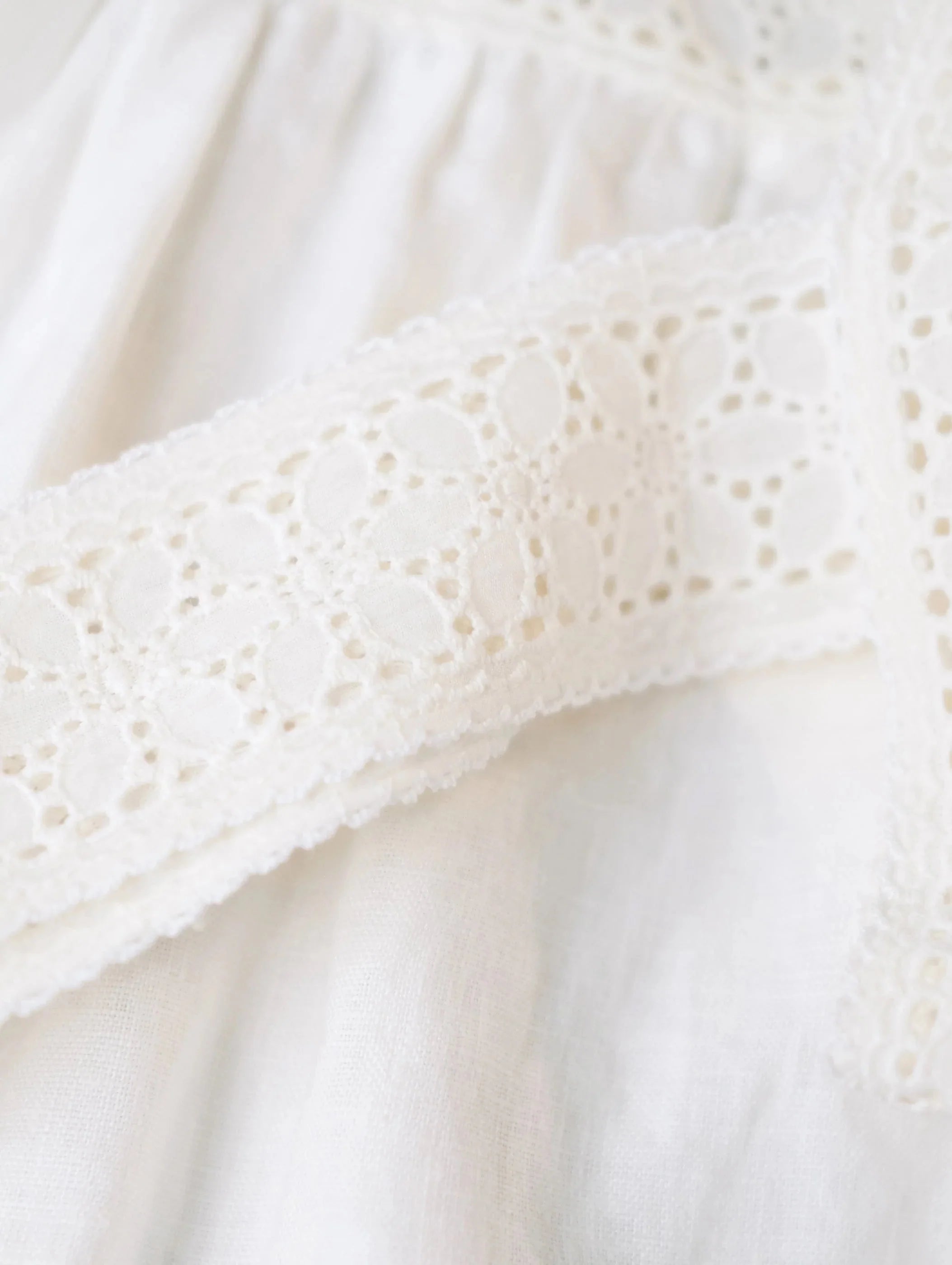 Broderie Dress in Gardenia