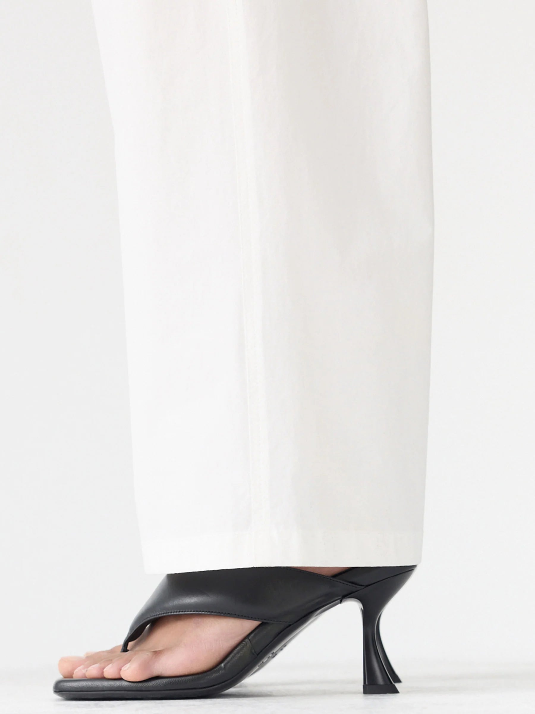 Crushed Cotton Minimal Pant in White