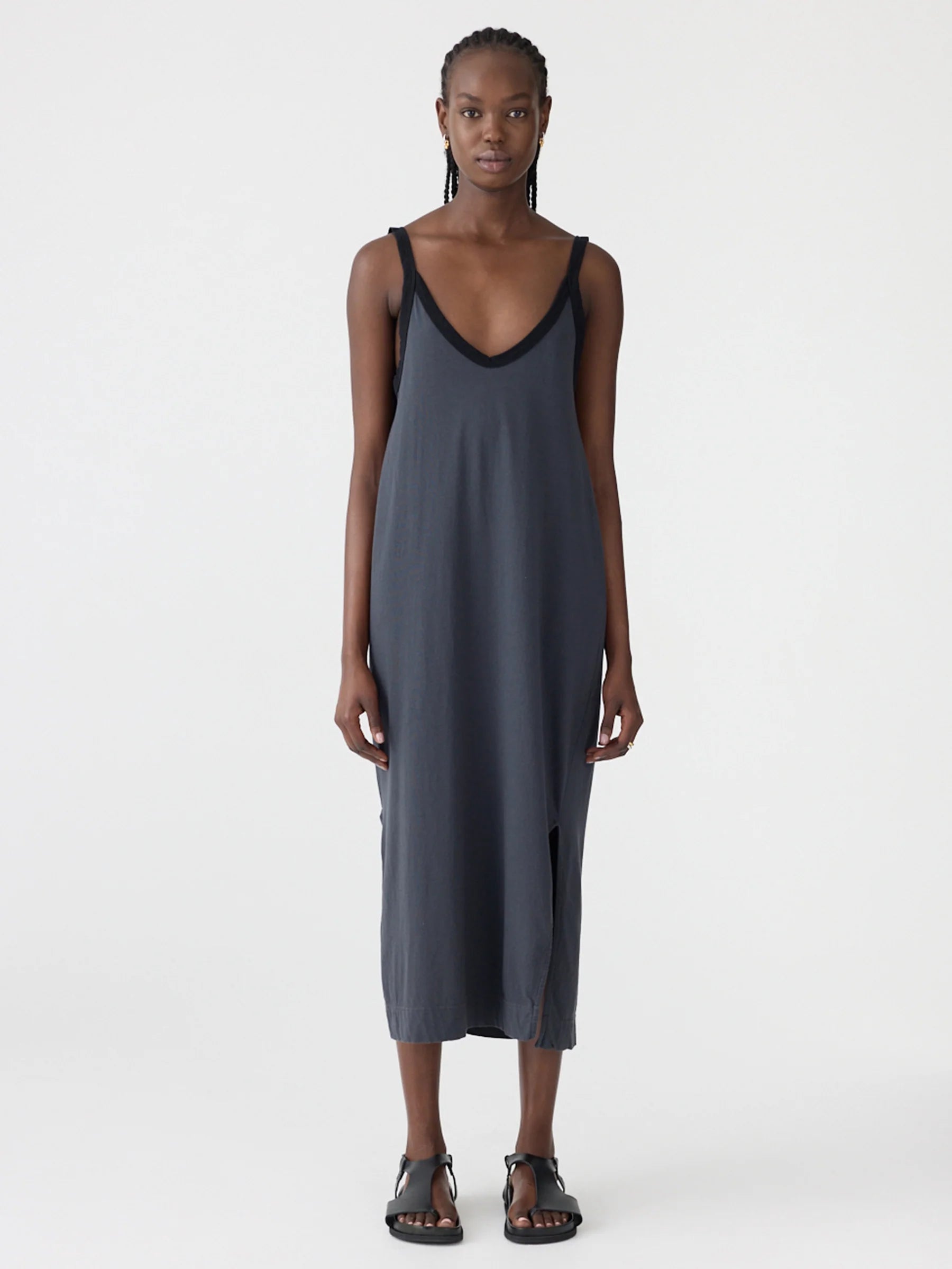 Contrast V Neck Slip Dress in Navy/Black