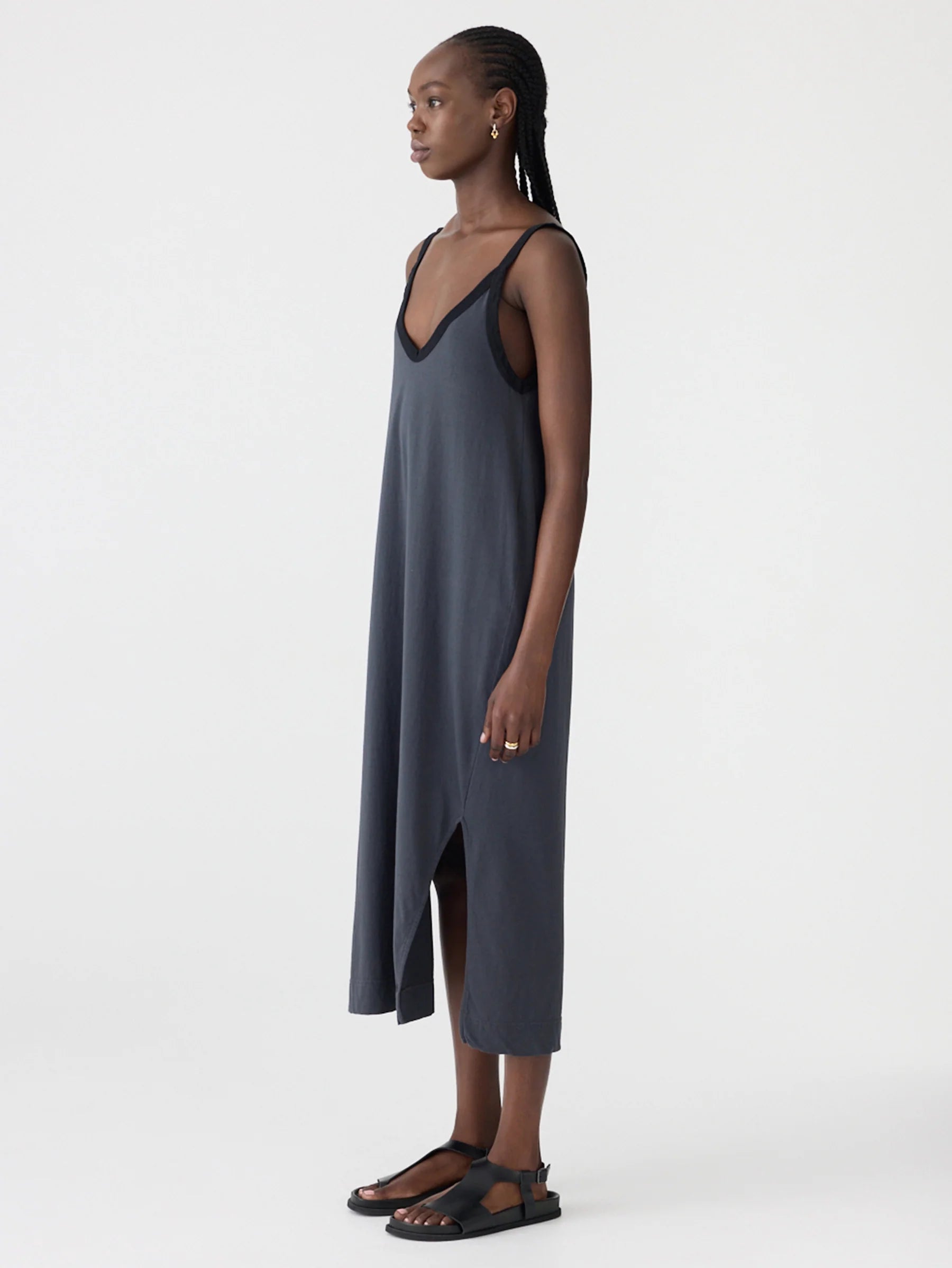 Contrast V Neck Slip Dress in Navy/Black