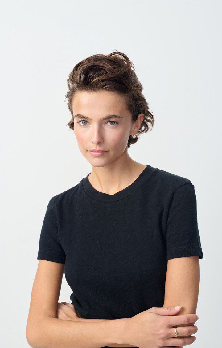 Sonoma Round Neck Fitted T-Shirt in Black