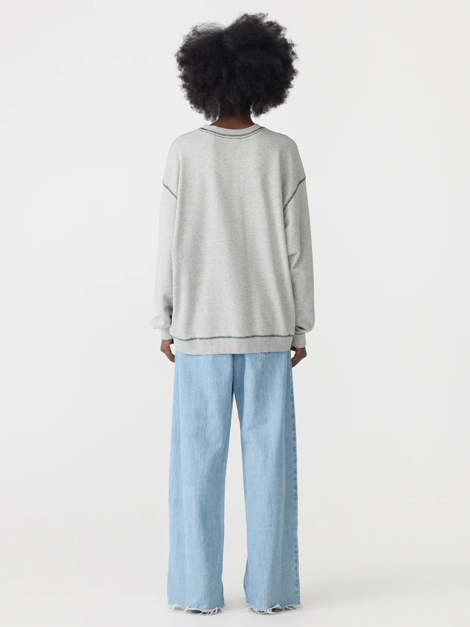Universal Detail Sweatshirt
