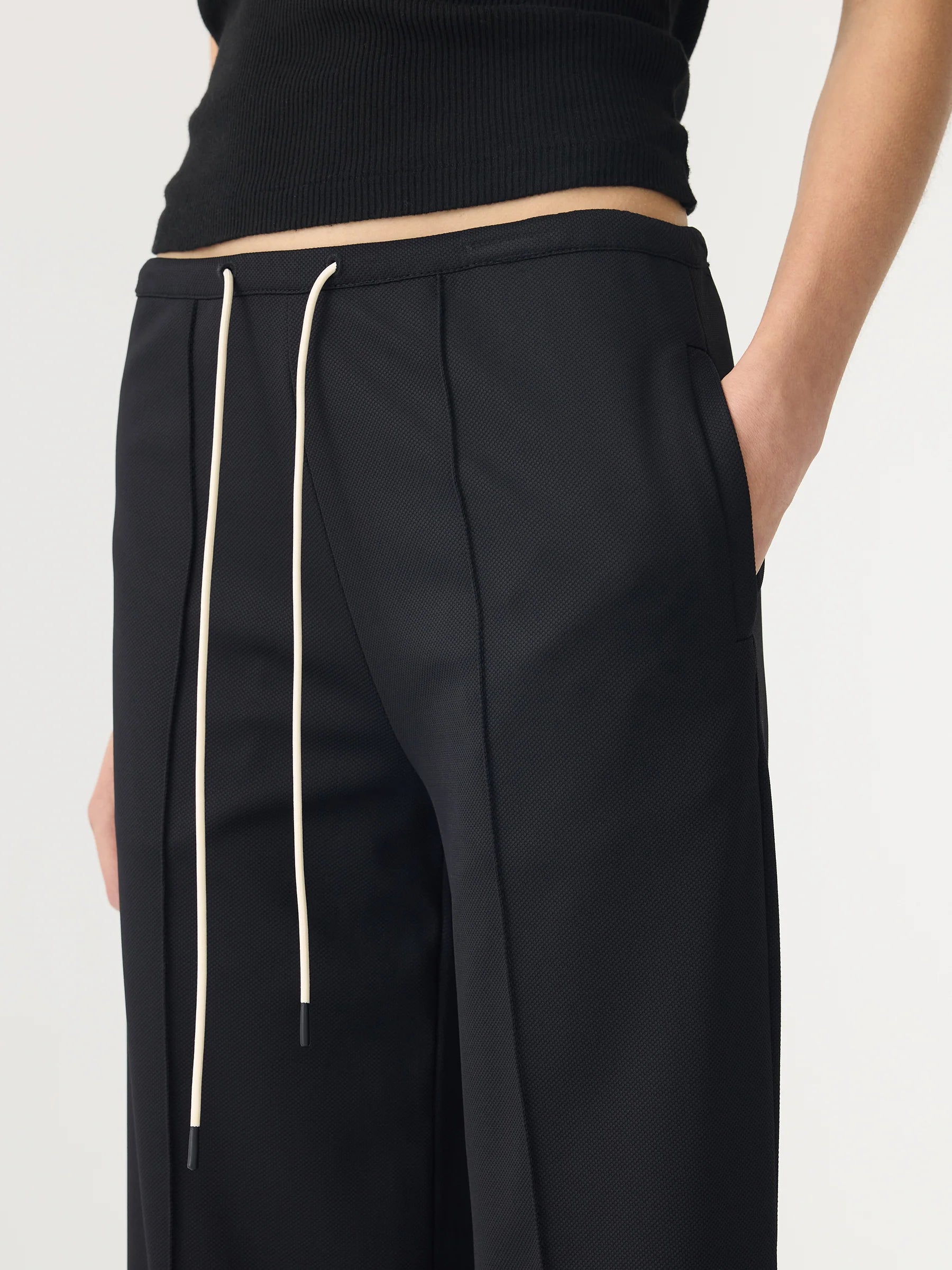 Refined Pinstitch Pant in Black