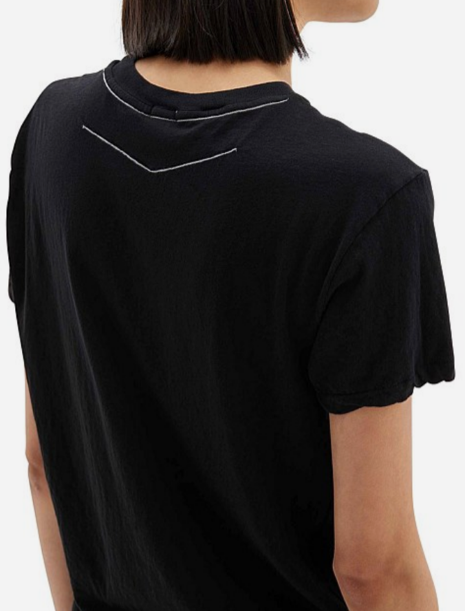 Classic T-Shirt in Black