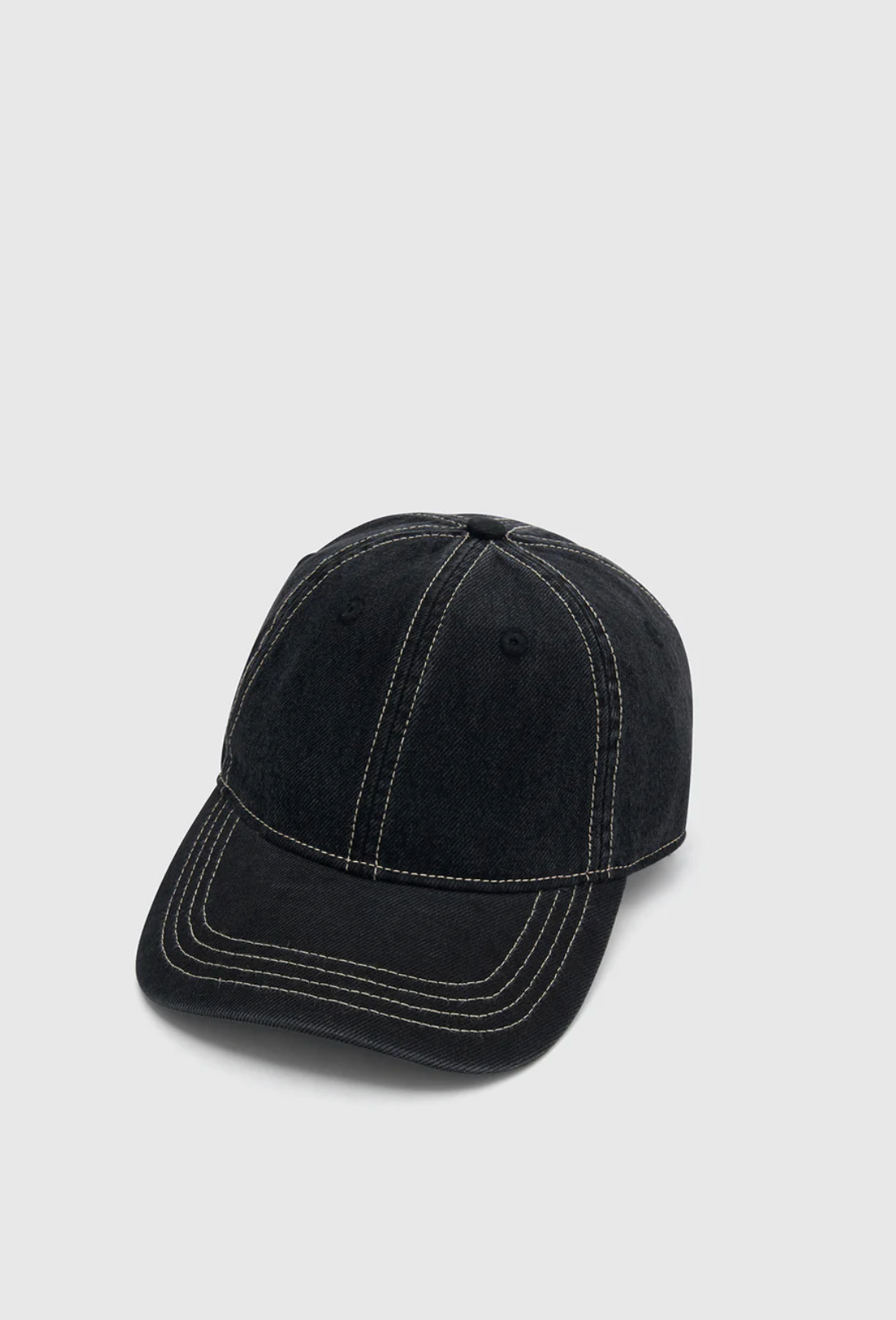 August Cap in Black