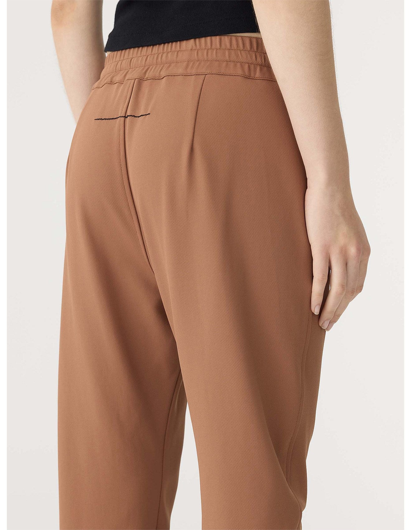 Stretch Twill Tapered Pant in Argan