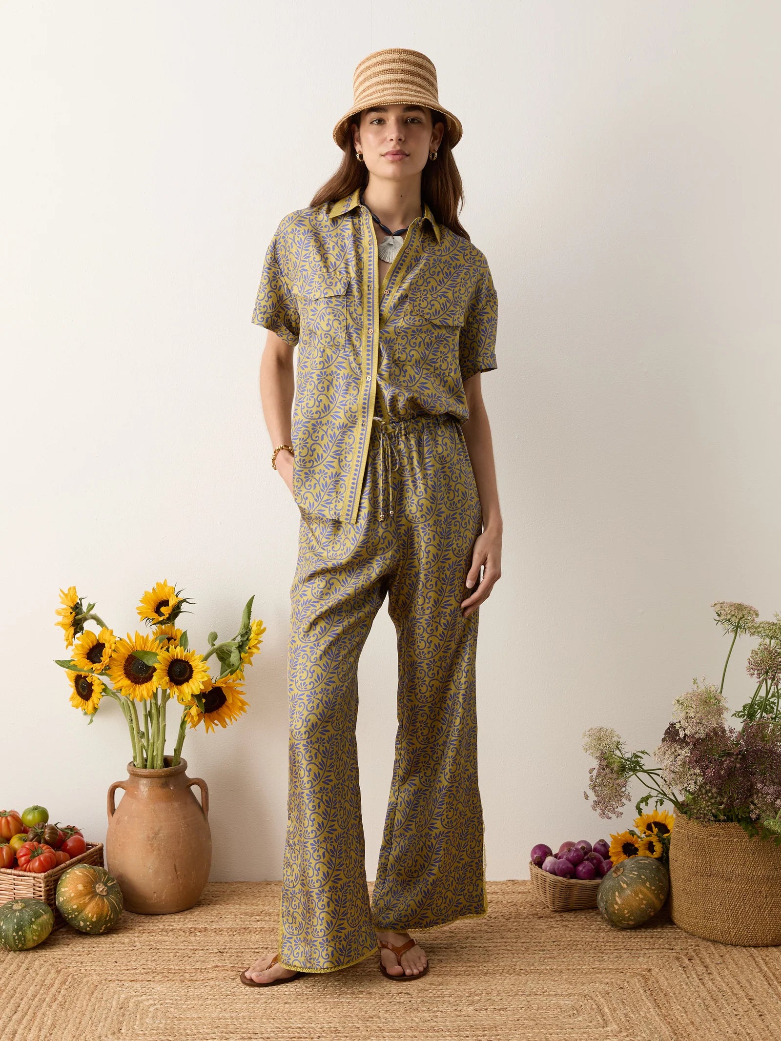 Verve Drawstring Pant with Split