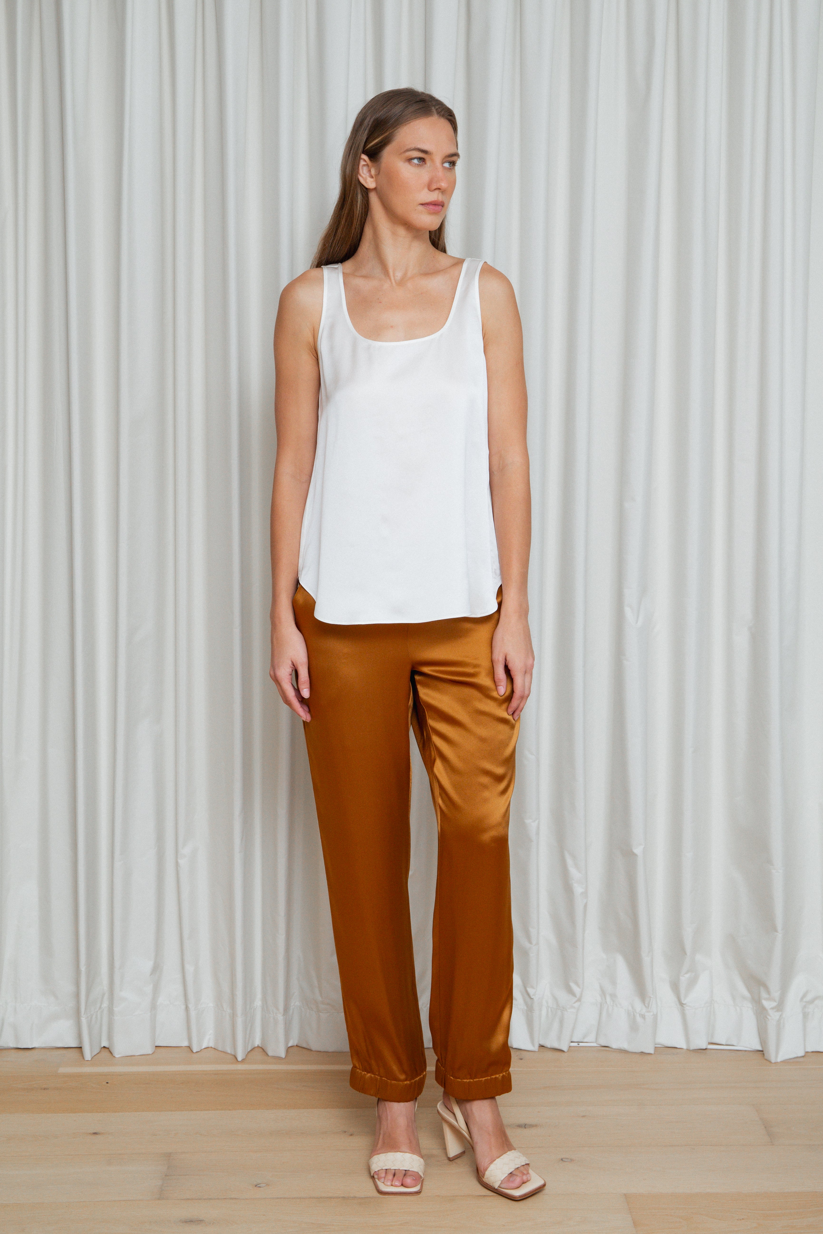 Comfort Pant in Rust