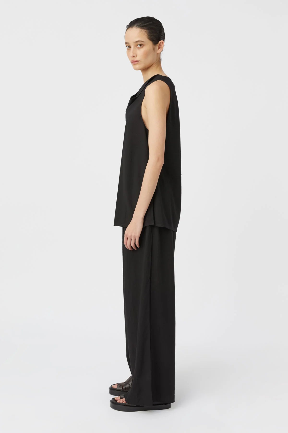 Essence Pant in Black