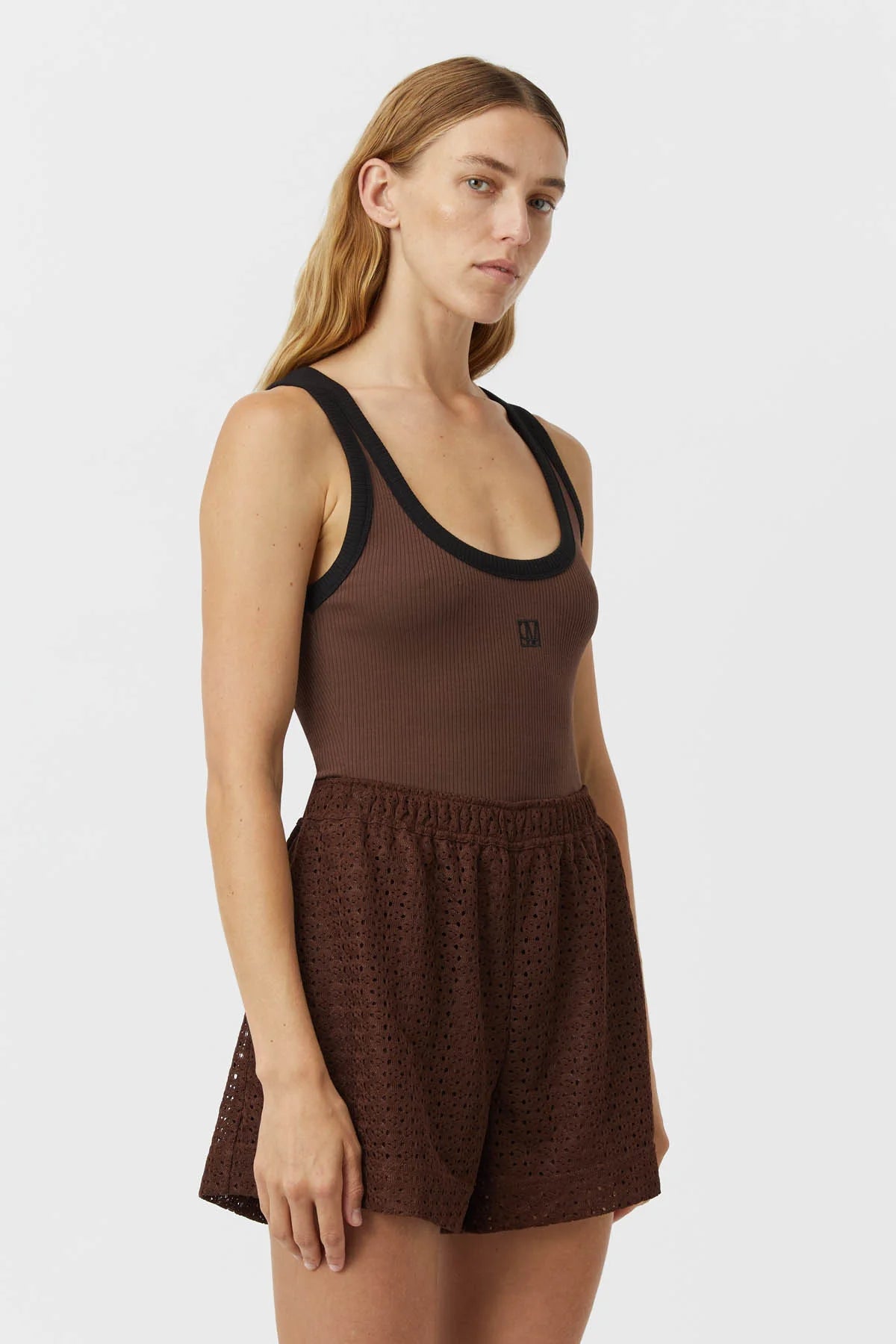 Nora Contrast Bind Scoop Neck Tank in Mocha