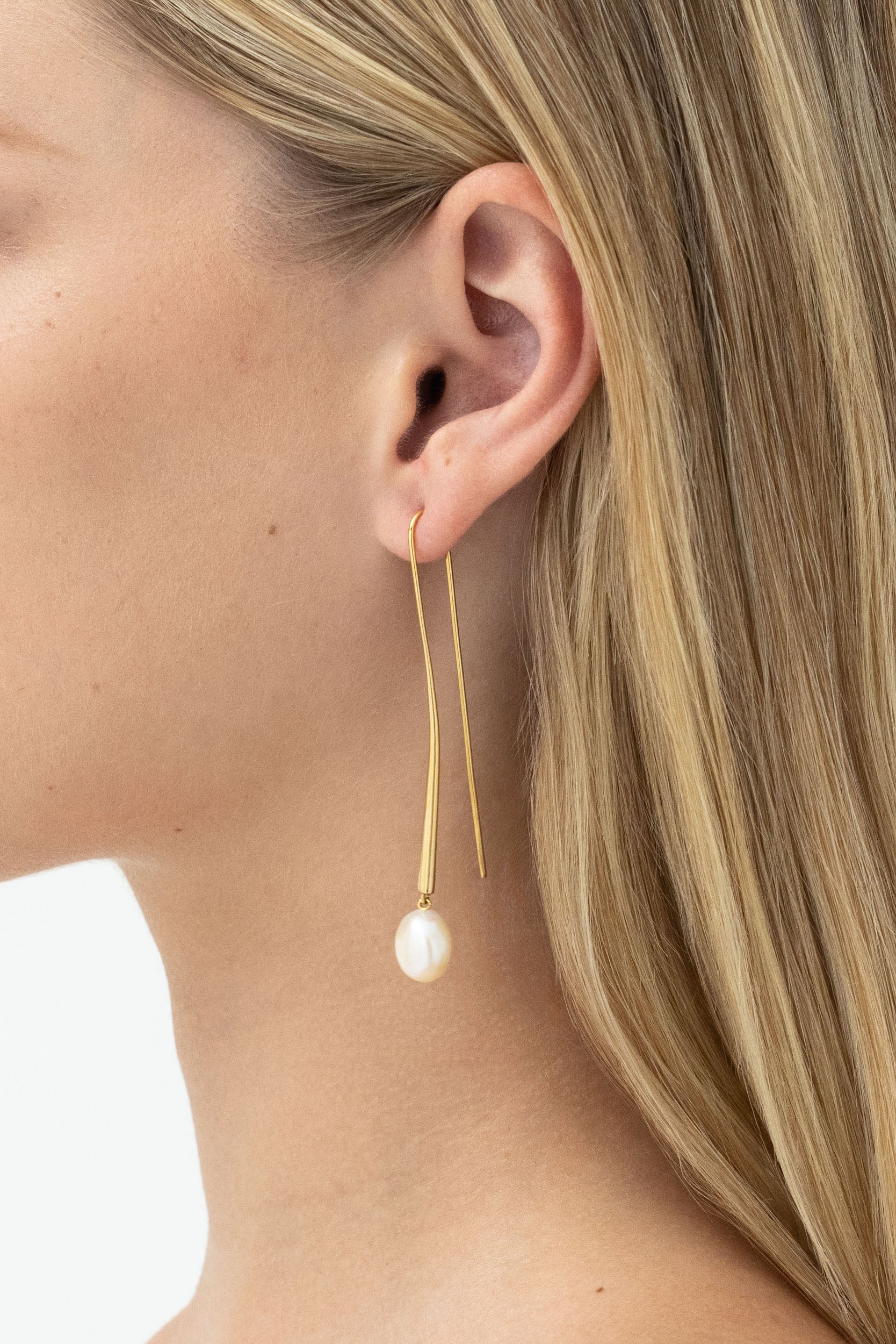 Cusp Pearl Earrings - Gold