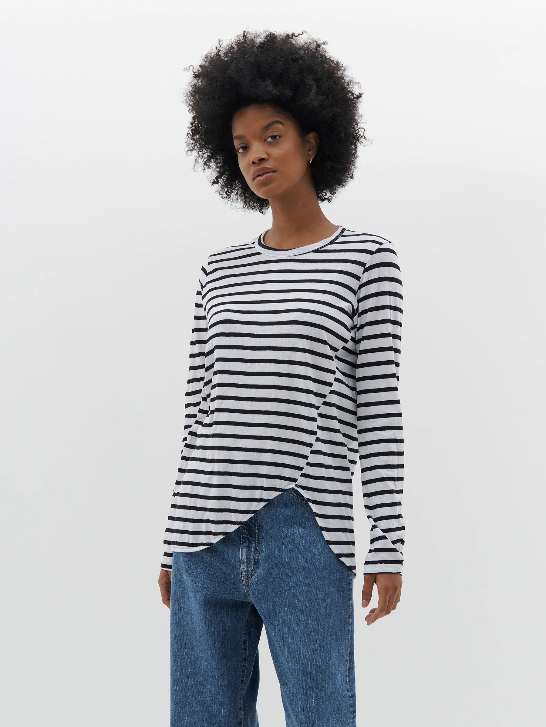 Stripe Scoop Hem L/S Shirt