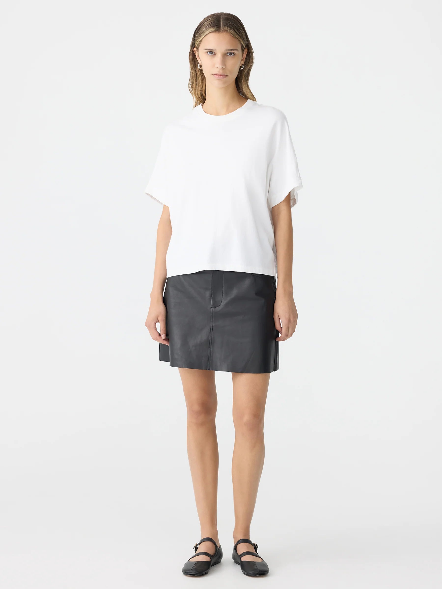 Boxy Crew Neck S/S T-Shirt in White