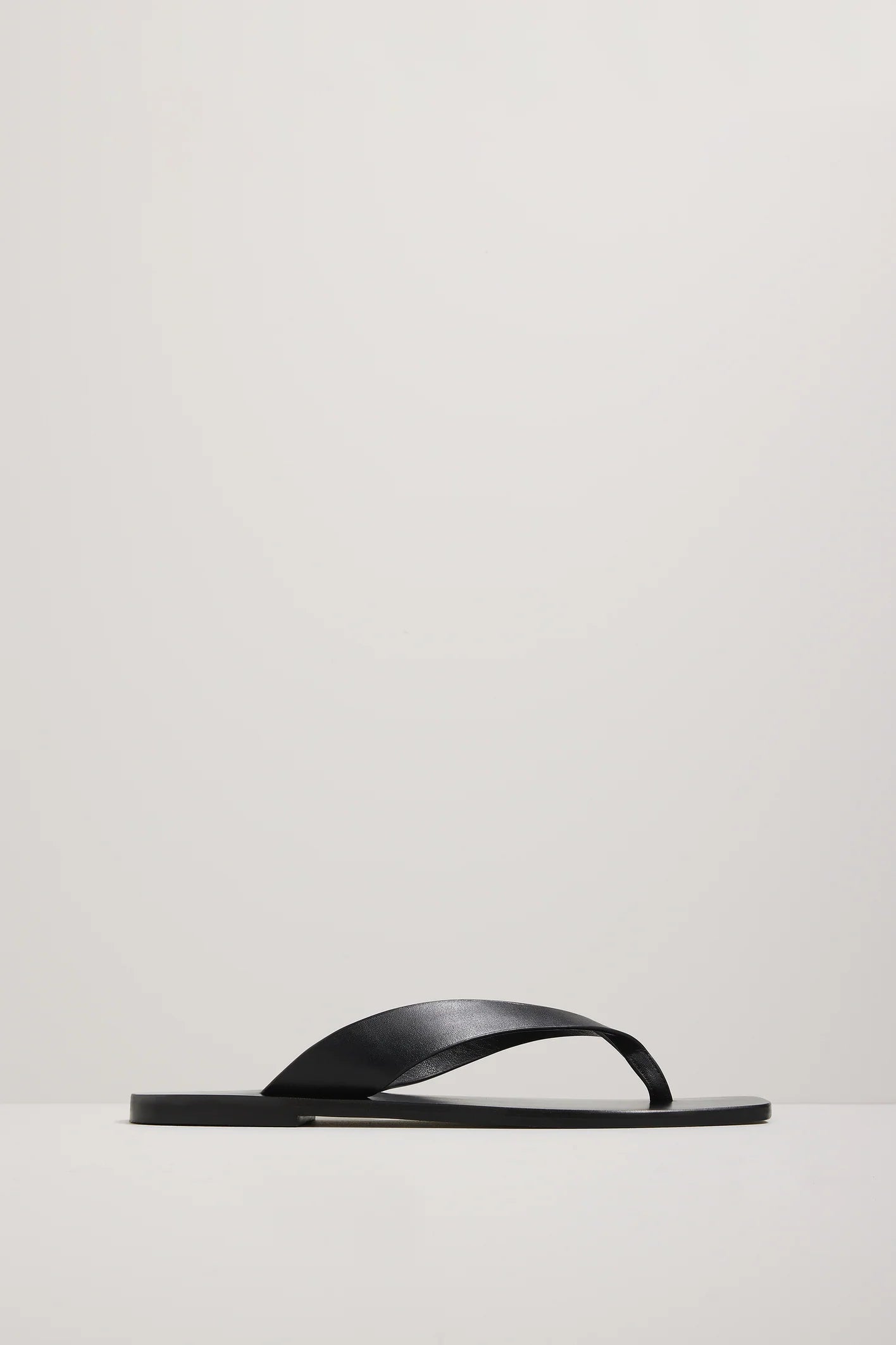 Kinto Sandal in Black