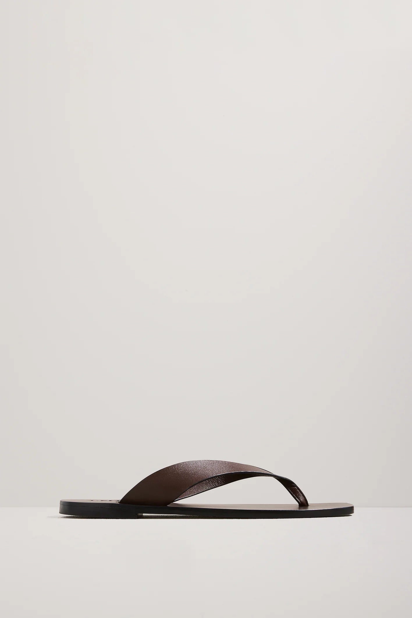 Kinto Sandal in Walnut