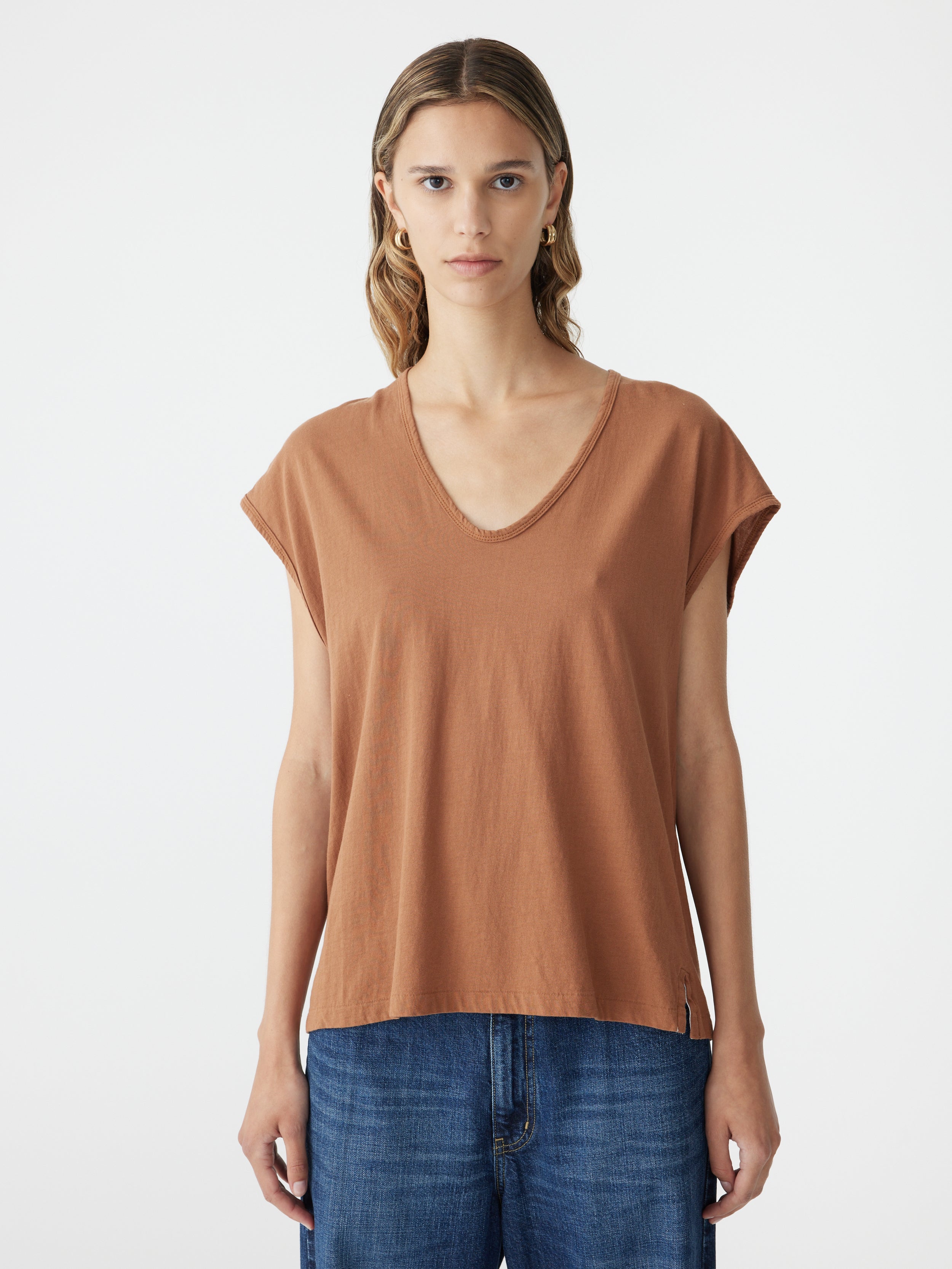 Fine Bind Scoop Neck Tank in Argan