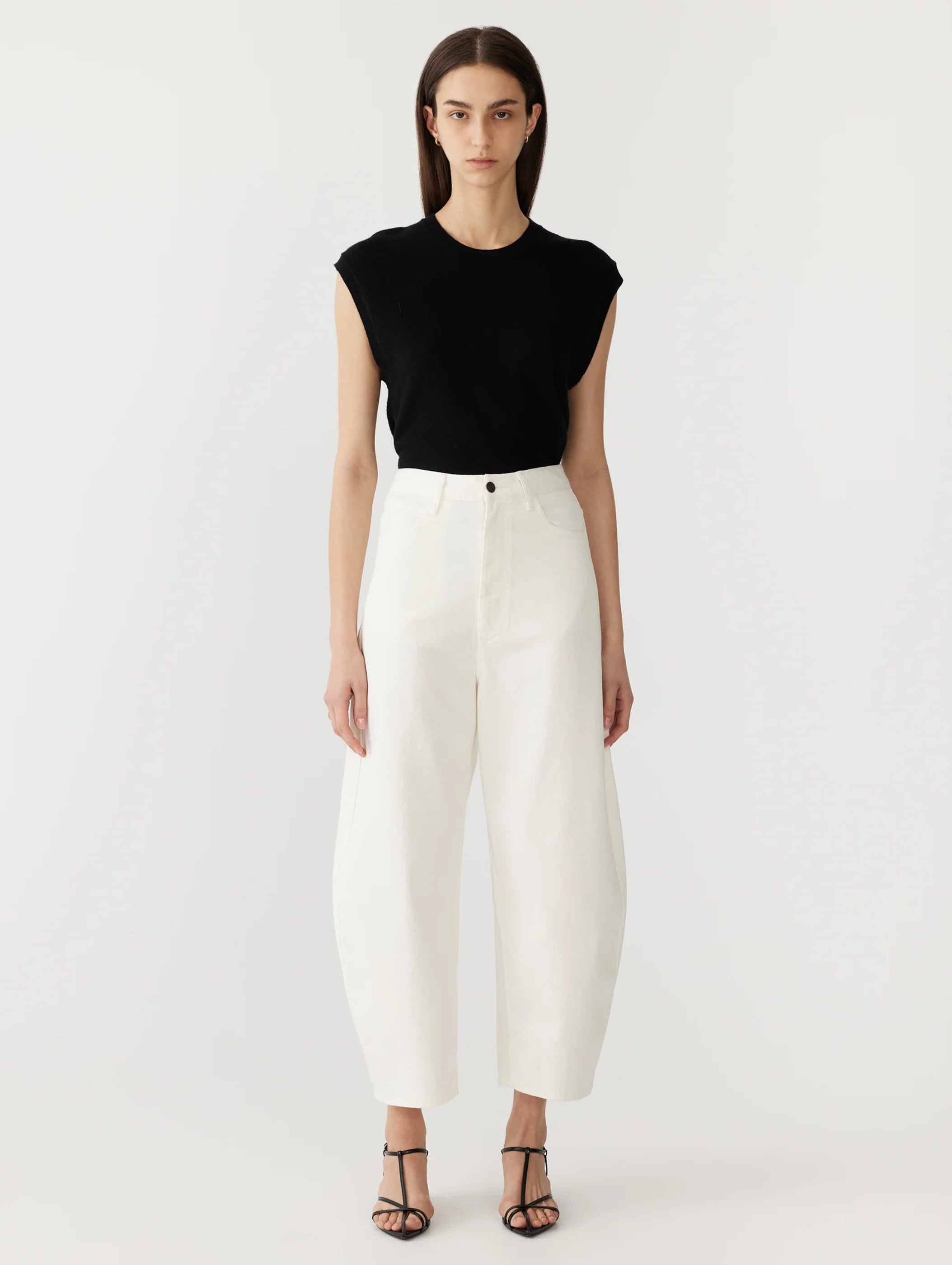 Cotton Twill Barrel Leg Pant in White