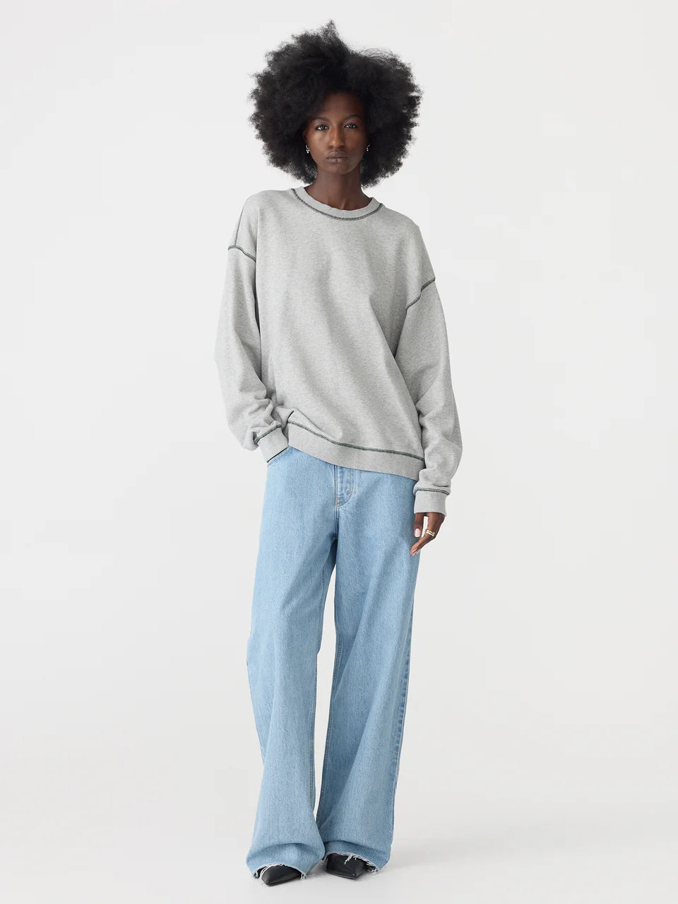 Universal Detail Sweatshirt