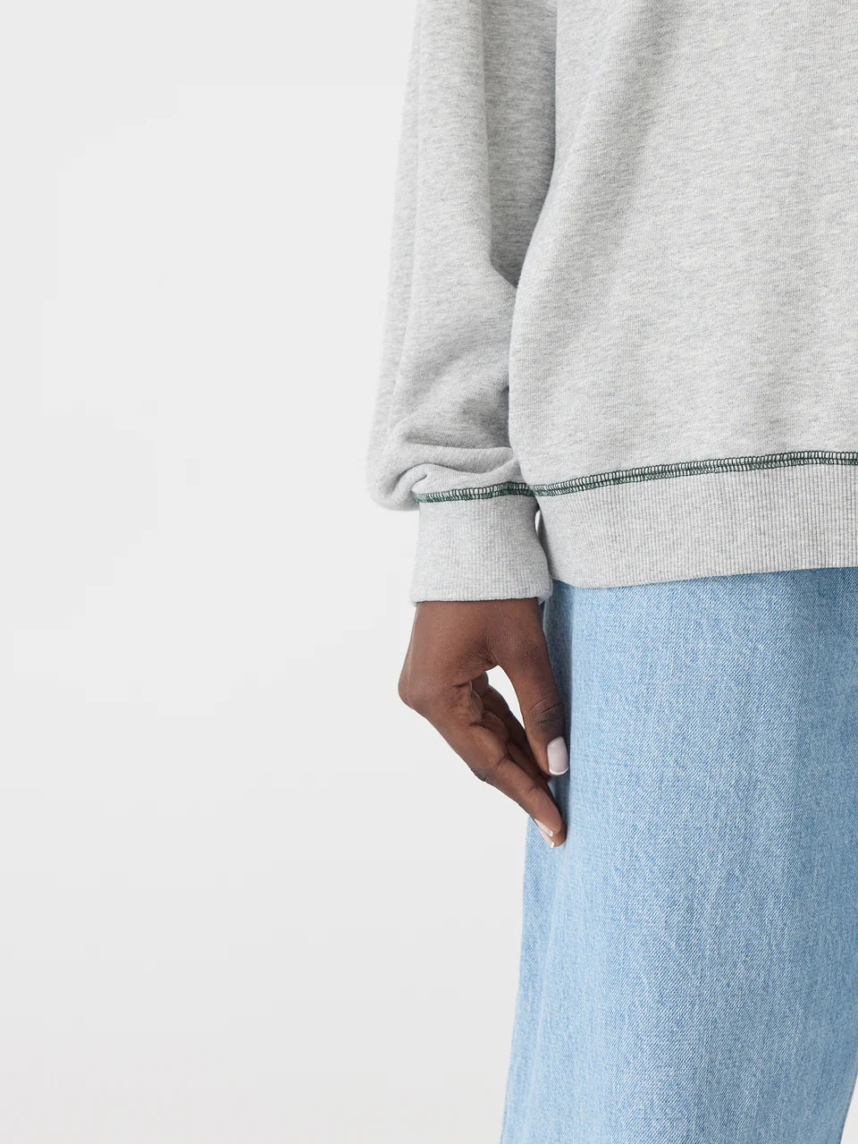Universal Detail Sweatshirt