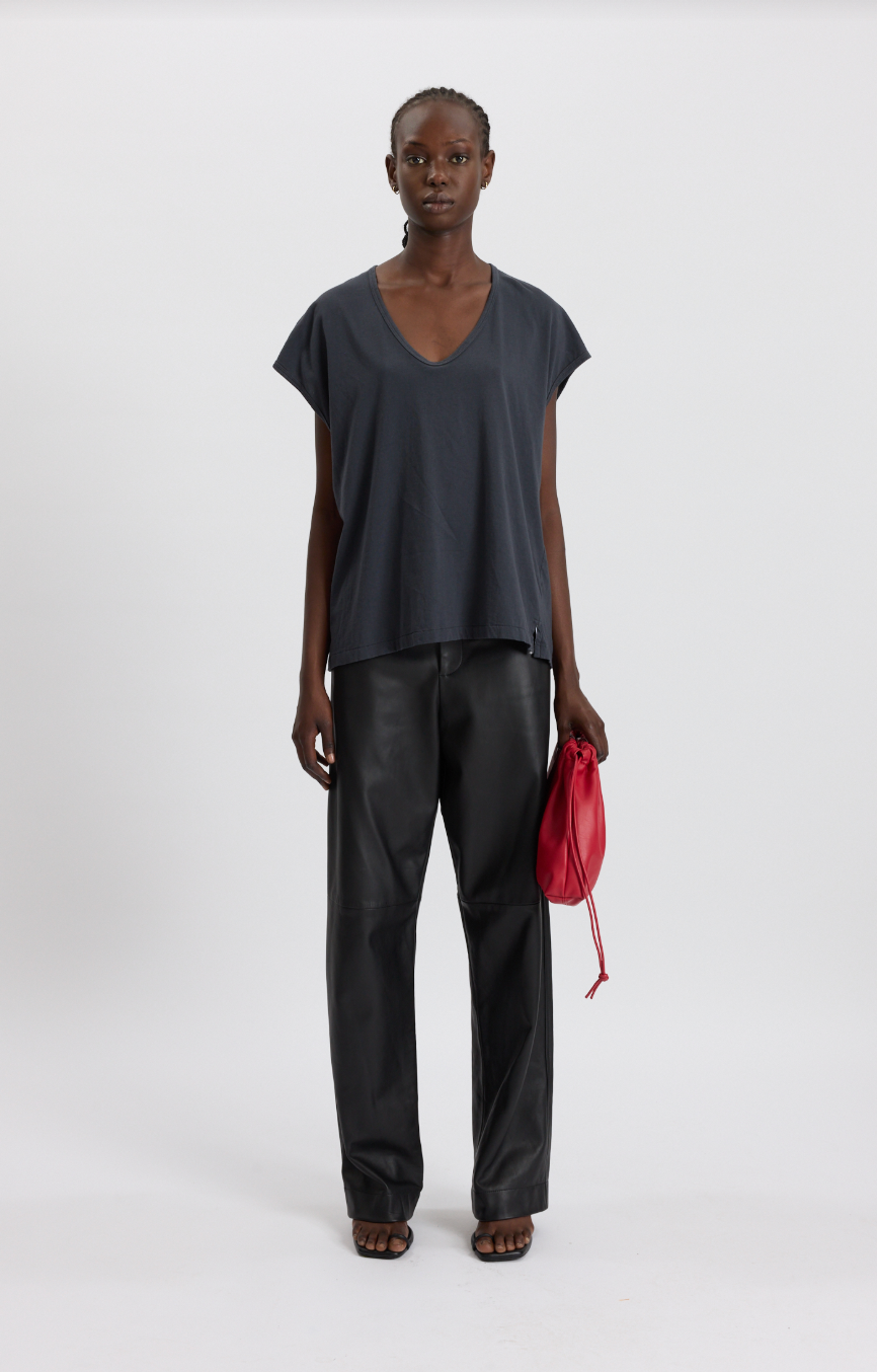 Fine Bind Scoop Neck Tank in Washed Navy