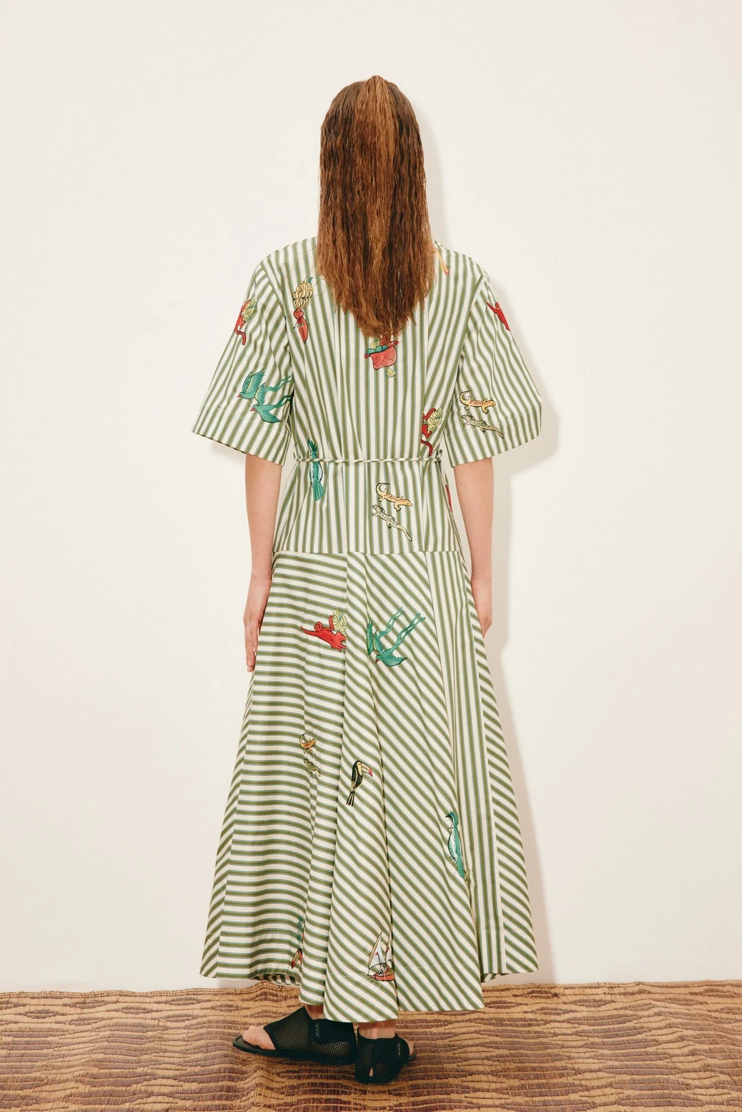 Bisou Embroidered Shirtdresss